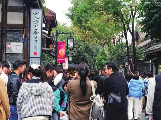 成都最新红灯区,关于成都最新红灯区的励志文章,传递正能量与自信变化的力量