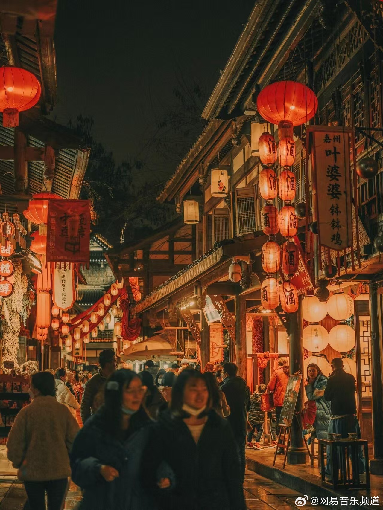 成都最新红灯区,关于成都最新红灯区的励志文章,传递正能量与自信变化的力量