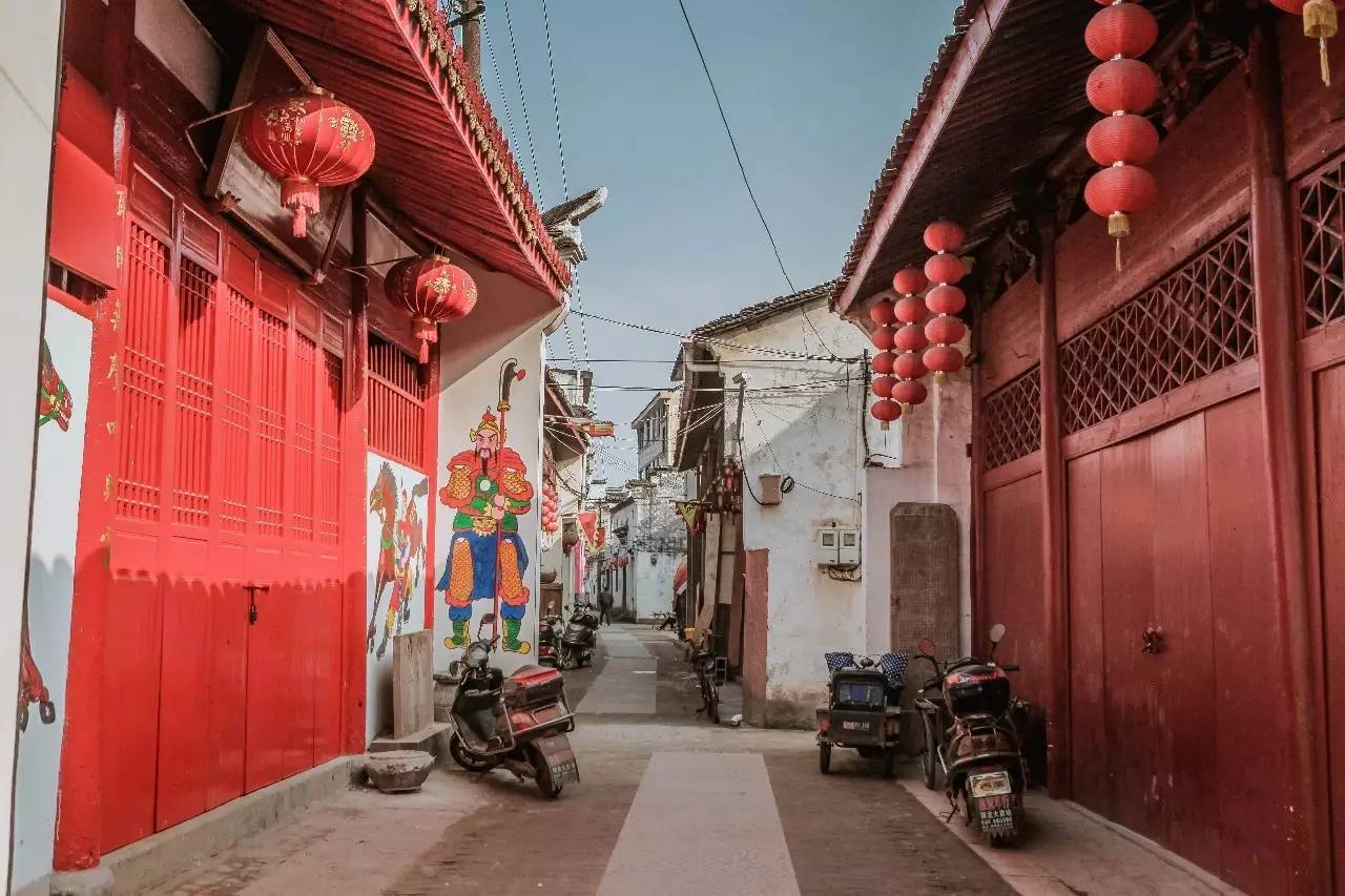 神篆最新章节揭秘,小巷神秘宝藏探寻与独特环境小店奇遇