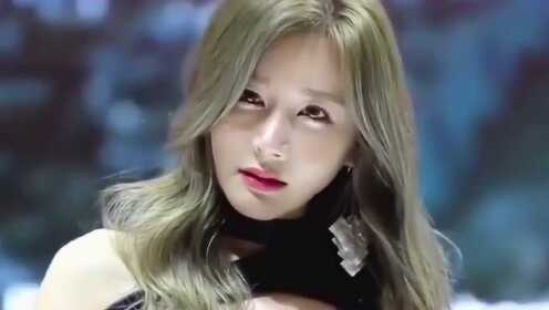 韩国美女车模展现科技与未来生活的魅力启示