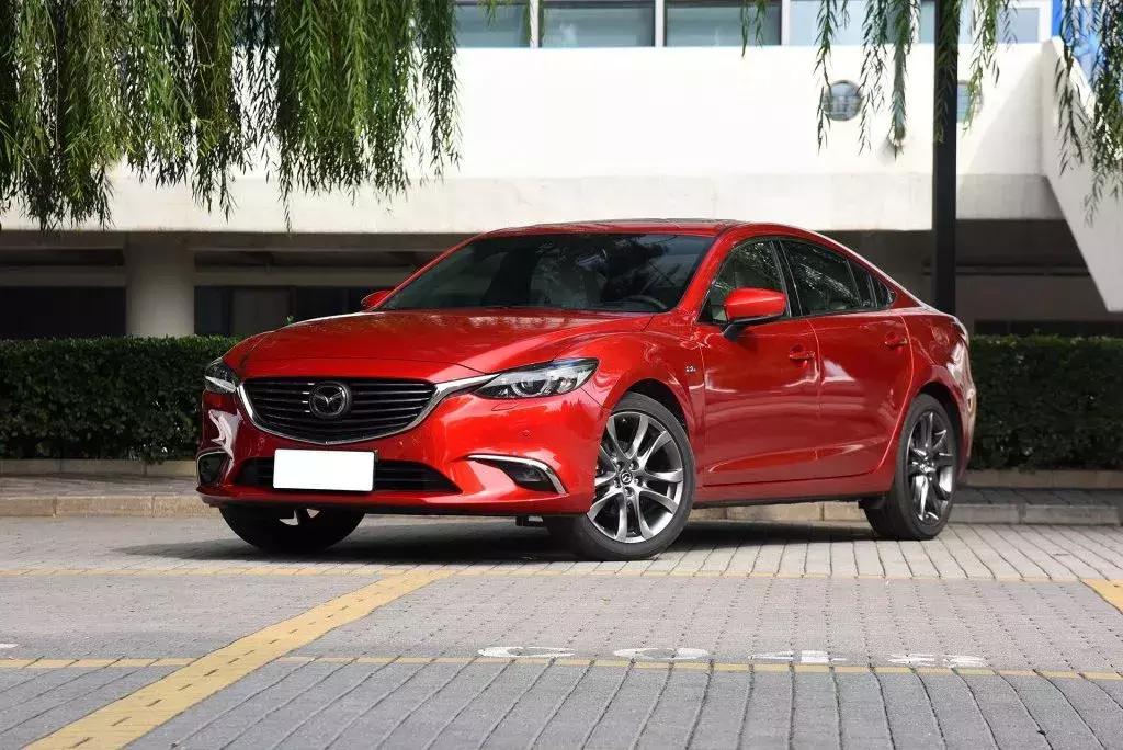 最新雅阁图片与小巷故事，特色小店的意外惊喜探索