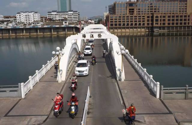 梅州丽都东桥最新动态,桥梁建设进展与情感纽带