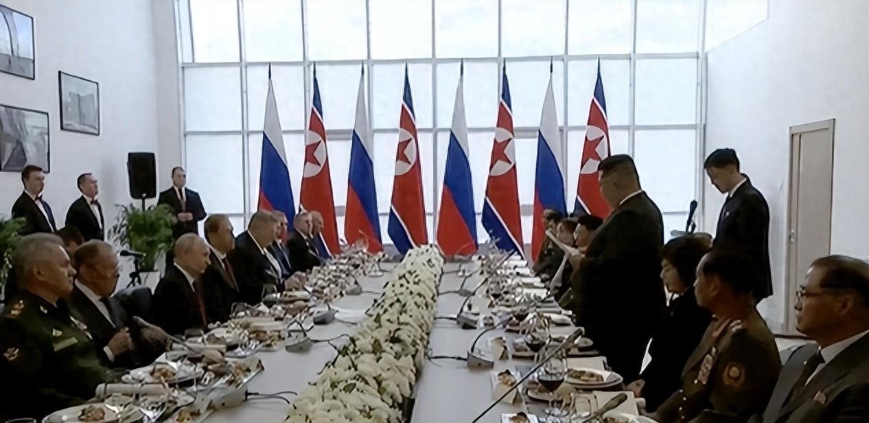 逆战体验服最新武器揭秘,友情力量与小趣事回顾