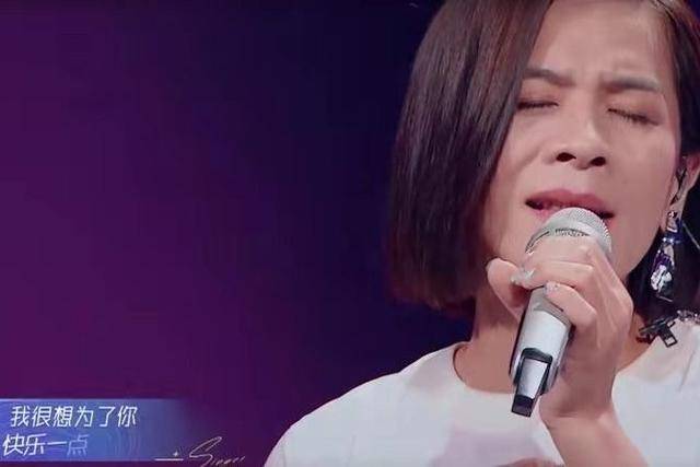 最新女歌手歌曲精选，小巷里的音乐宝藏，悦耳之声不容错过