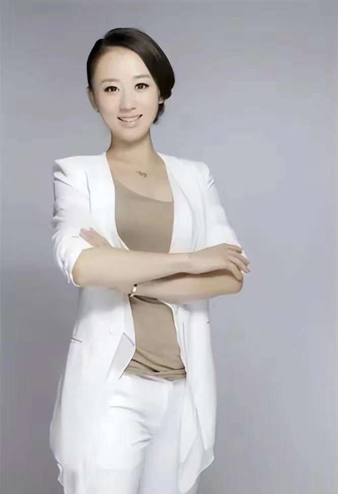 范悦纪英男最新动态揭秘，备受瞩目的新闻与活动回顾🌟