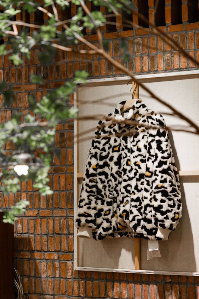 草榴网最新地址揭秘，小巷特色小店的独特魅力