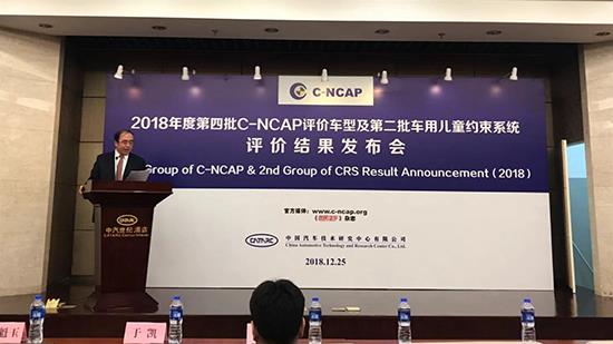 濠江论坛澳门,标准执行具体评价_KHE79.821旅行者版