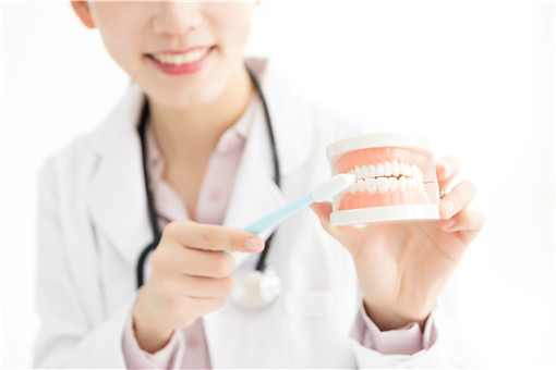 种植牙纳入医保政策更新，小镇的欢乐种植时代开启！